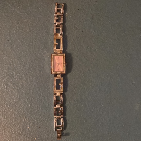 Guess ladies watch. - Picture 2 of 6